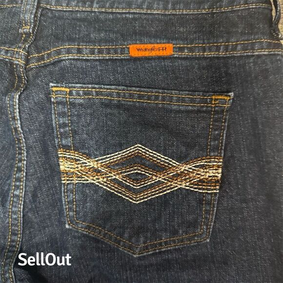 Wrangler Women's Flame Resistant Denim Jeans Blue Size 13x34 Juniors Fit. - Picture 10 of 10